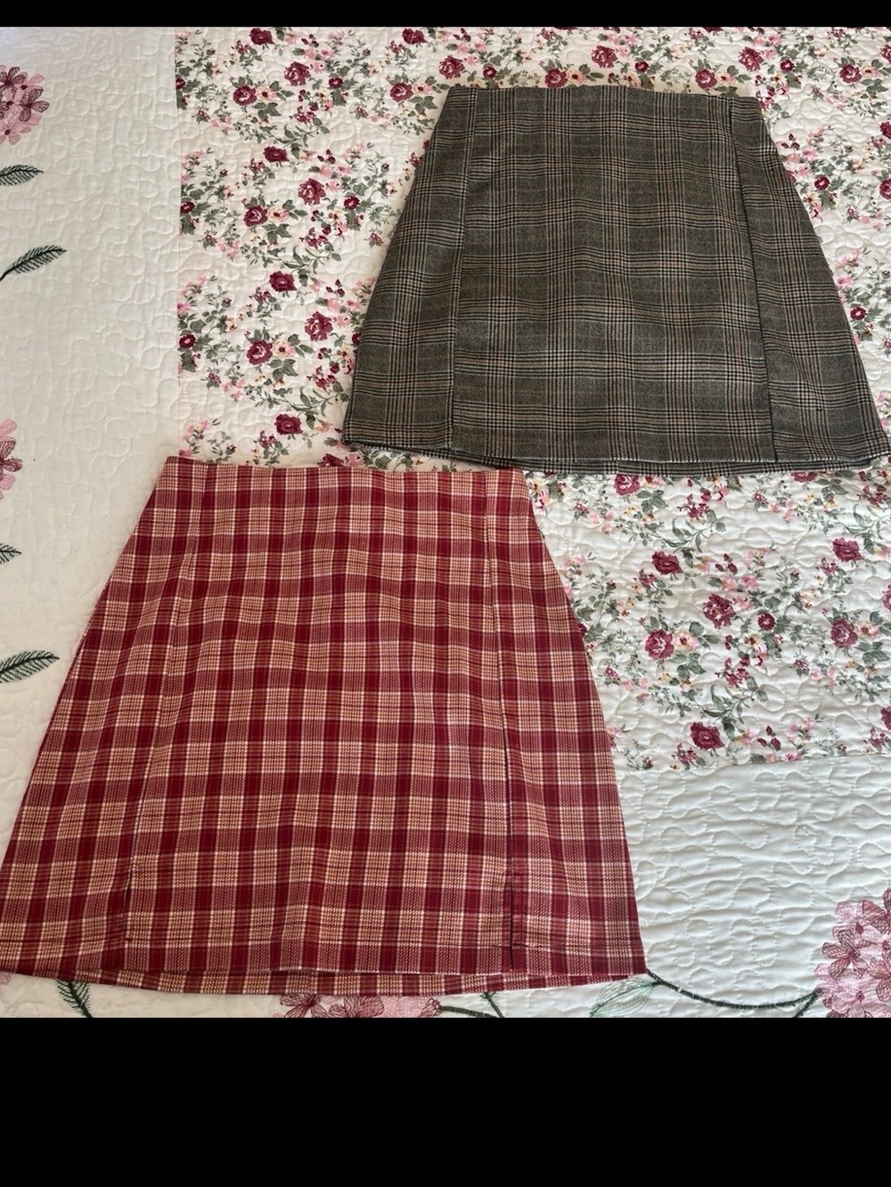 Brandy Melville mini plaid skirts